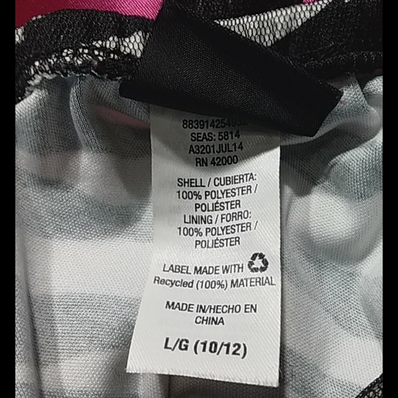 Holiday edtion size large 10/12 girls - Picture 4 of 5